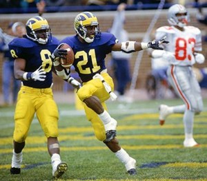 Desmond Howard Heisman pose Michigan